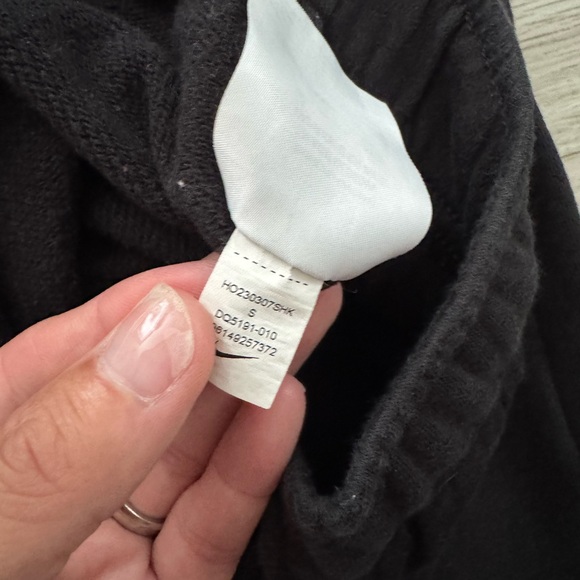 Nike joggers size small - Picture 3 of 4